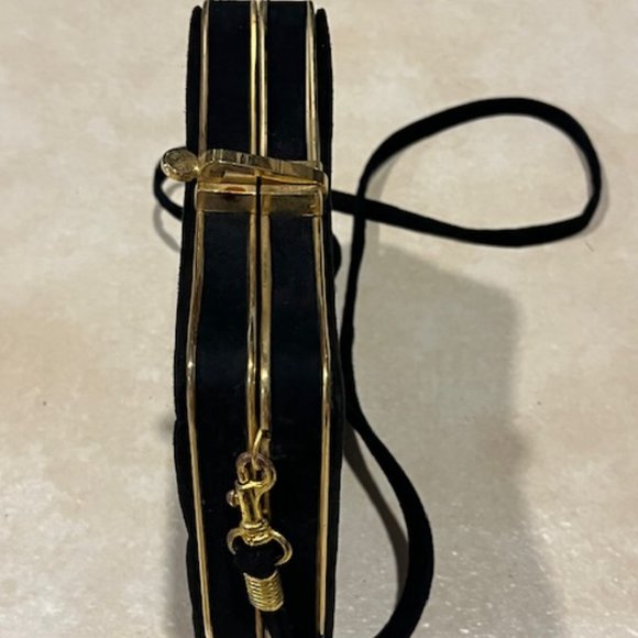 VTG Black Suede Gold Trim Clamp Hard Case Hinged Shoulder Bag Clutch 7.25"x6.25" - Picture 3 of 16